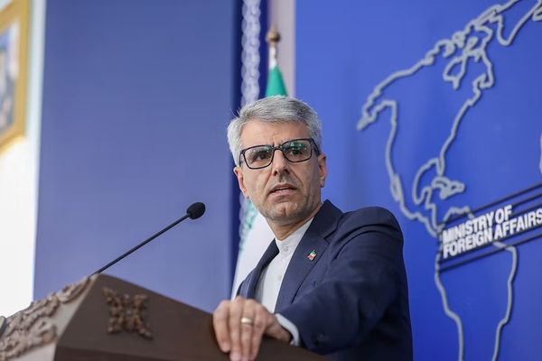 تهران بار دیگر برای کمک به رفع تنشها میان طالبان و پاکستان اعلام آمادگی کرد