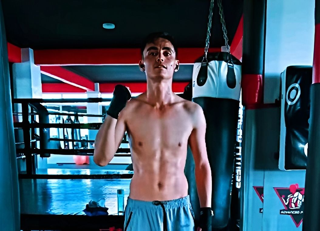 از اردوگاه پناهندگان تا میدان آسیا؛ حضور امیدالله علی‌زاده در رقابت‌های بین‌المللی ساواته 