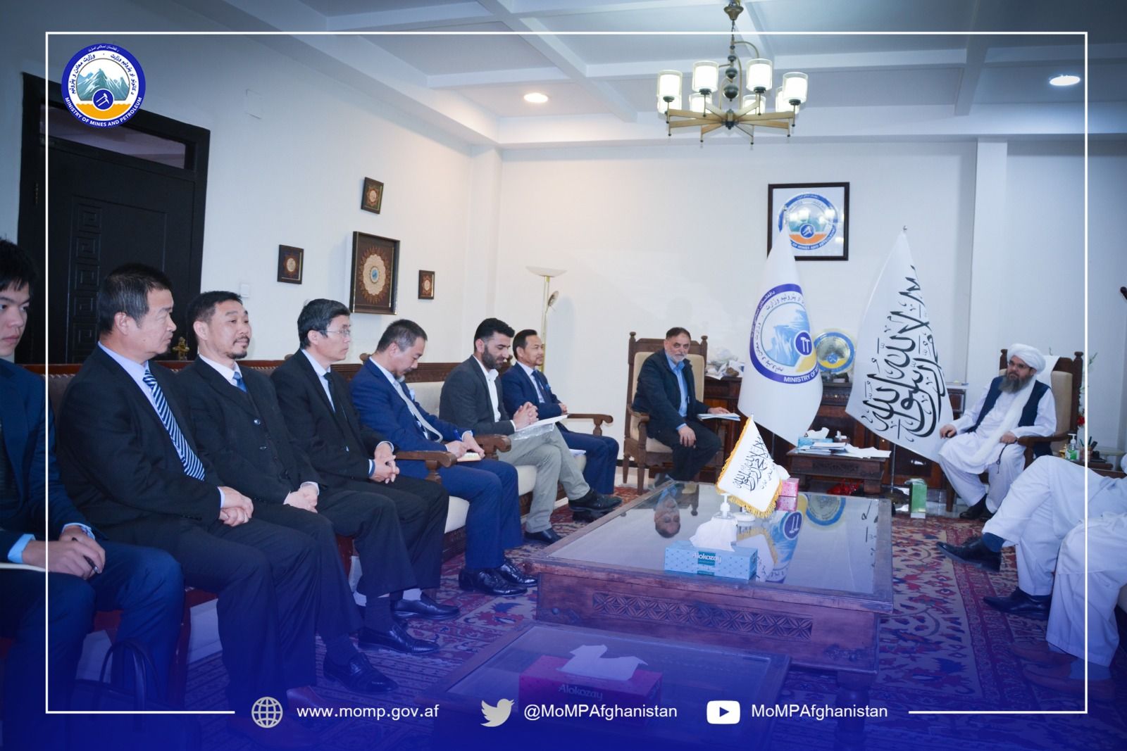 طالبان: چین می‌خواهد ۱۰ میلیارد دالر در معادن لیتیم افغانستان سرمایه‌گذاری کند