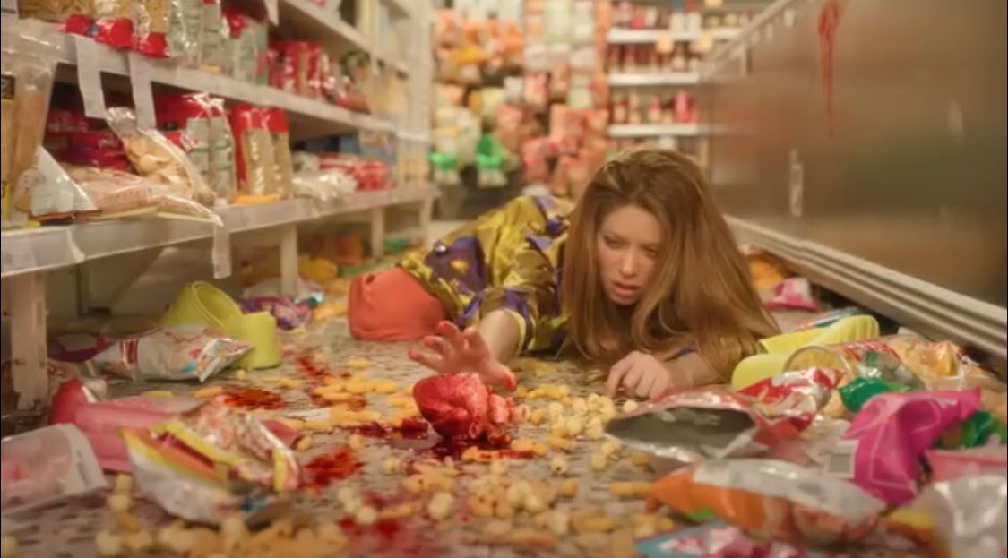 شکیرا در آهنگ جدیدش با چشمان اشکبار از "جدایی" سخن می‌گوید