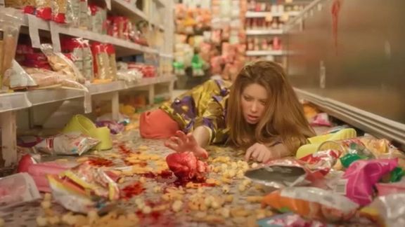 شکیرا در آهنگ جدیدش با چشمان اشکبار از "جدایی" سخن میگوید