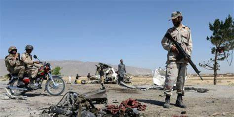 له ټي ټي پي سره په جګړه کې لسو پاکستاني سرتېرو ته مرګ ژوبله اوښتې 