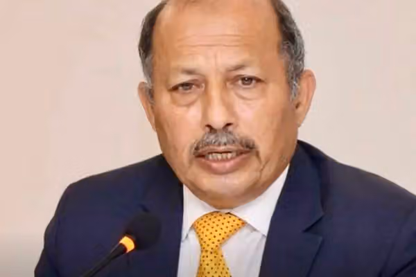 منصور احمد خان: له افغانستان سره د خبرو لپاره د پاکستان لېوالتیا یوه مثبته نښه ده