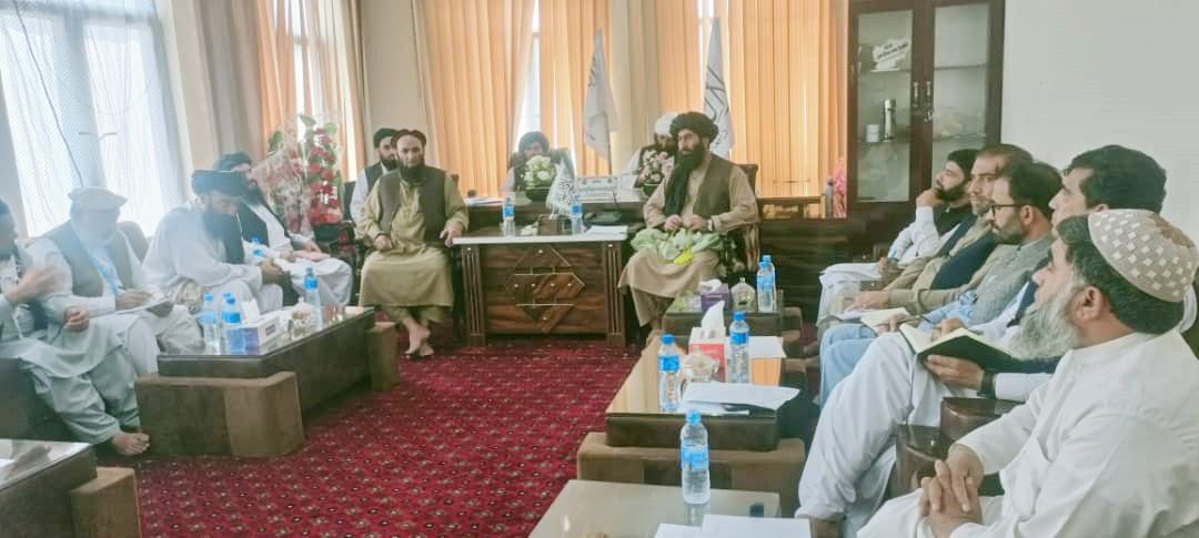 در آستانه بازگشت اجباری پناهجویان افغان، طالبان در ننگرهار نشست اضطراری برگزار کرد
