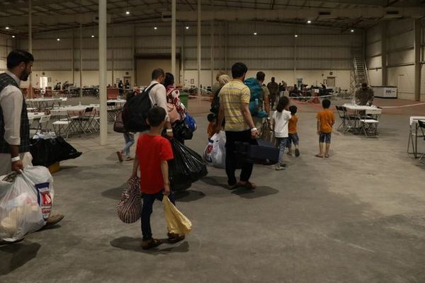 د امریکا د استازو جرګې په قطر کې د افغانانو د کمپ تړل «له افغان متحدینو سره خیانت» بللی دی