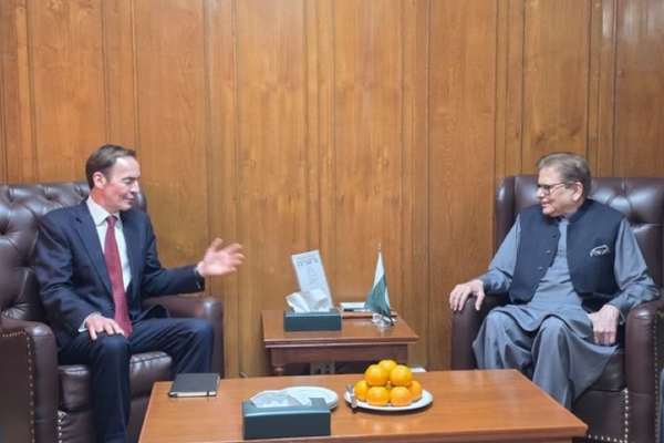 Pakistan, UK Envoys Discuss Cross-Border Militant Attacks