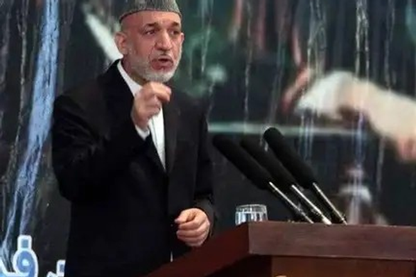 د خپلواکۍ کلیزې په مناسبت؛ حامد کرزي د ملي یووالي او زدهکړو پر ارزښت ټینګار کړی