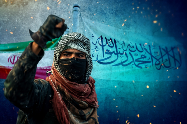 په کندهار کې د ایران پټه وده؛ د طالبانو له رهبر څخه چاپېر شپږ ایراني پلوه قوماندانان