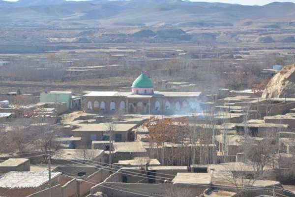 د فاریاب شیرینتګاب ولسوالۍ اوسېدونکو د اوبو له کموالي او ناسمو روغتیايي خدمتونو شکایت کړی