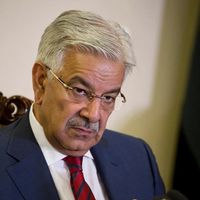 خواجه اصف: له ټيټيپي سره به هېڅکله هم خبرې ونهکړو