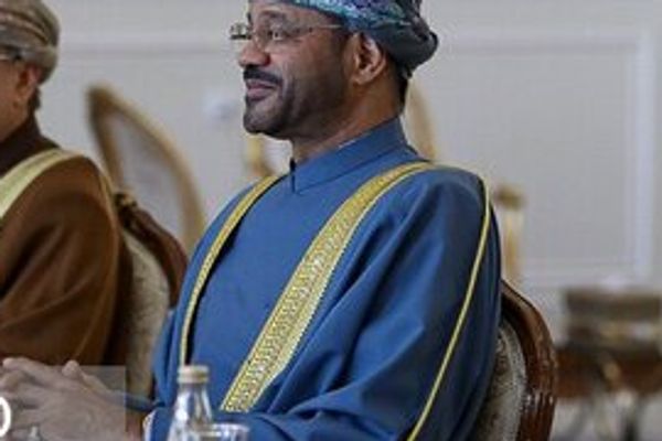 عمان: د امریکا او ایران تر منځ د واټن د لهمنځه وړلو هڅې روانې دي