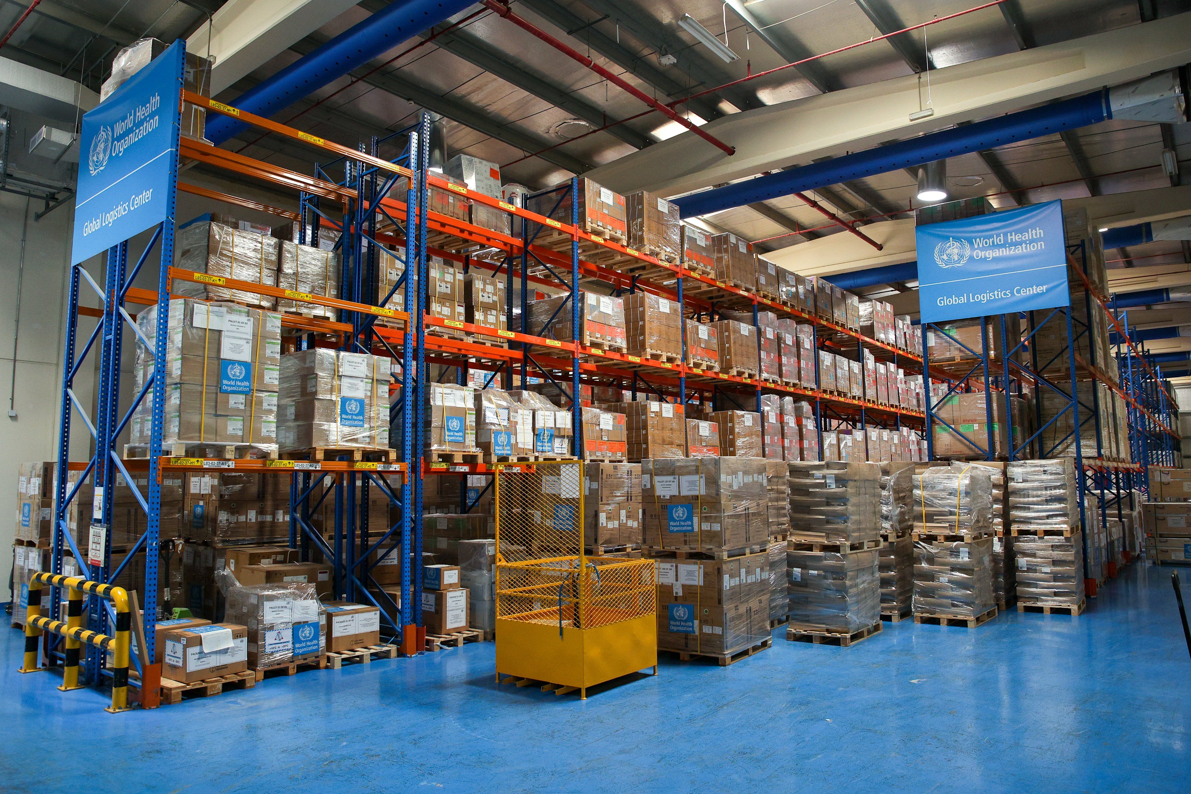 د «دوبۍ بشري سازمان» افغانستان ته د طبي توکو د هوايي لېږد زمینه برابره کړه