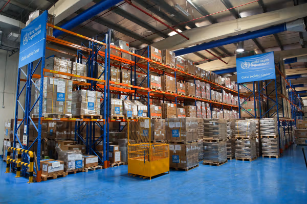 د «دوبۍ بشري سازمان» افغانستان ته د طبي توکو د هوايي لېږد زمینه برابره کړه