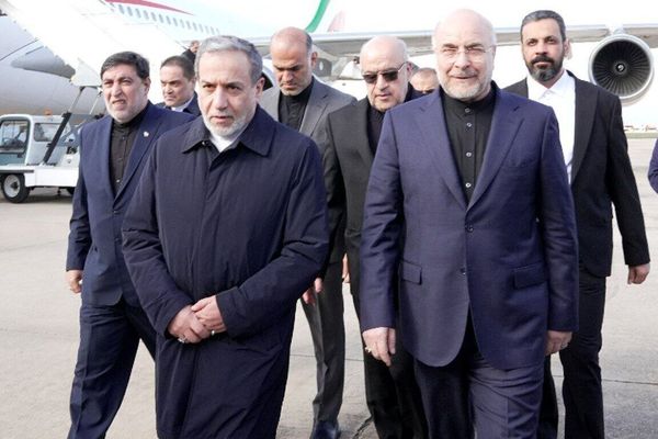 د ایران جګپوړی پلاوی له امریکا سره د سولې احتمالي هوکړې پر سر د خبرو لپاره قطر ته تللی