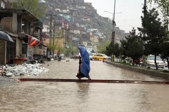 د هواپوهنې اداره: نن په ۷ ولایتونو کې د باران، تالندې برېښنا او سېلابونو راوتو اټکل شوی