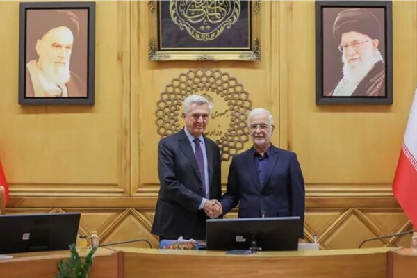 UN Calls For Trilateral Talks With Iran, Taliban On Afghan Migrant Returns