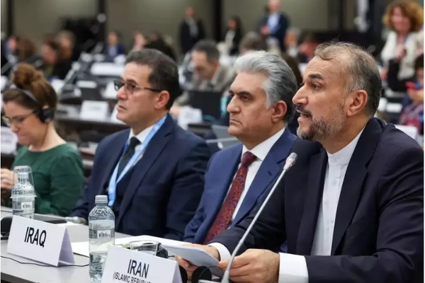 Afghan Immigrants’ Issue Won’t Be Solved Without Repatriation, Says Iranian FM