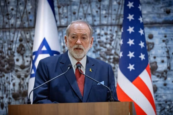 مایک هاکبي: پر دې شک لرم چې ایران به خپلو ژمنو ته پابند پاتې شي