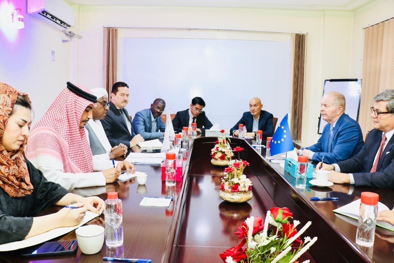 د اسلامي همکارۍ سازمان او اروپايي ټولنې استازي د افغانستان د بشري وضعیت په اړه غږېدلي