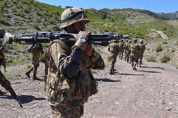 ۱۳ شبهنظامی در عملیات ارتش در بلوچستان کشته شدند
