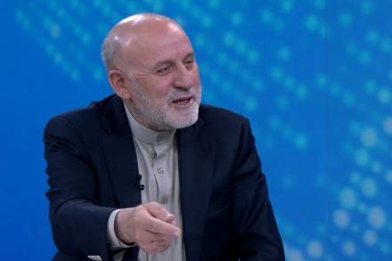 داوودزی: جمهوري نظام پر افغان ولس تپل شوی و