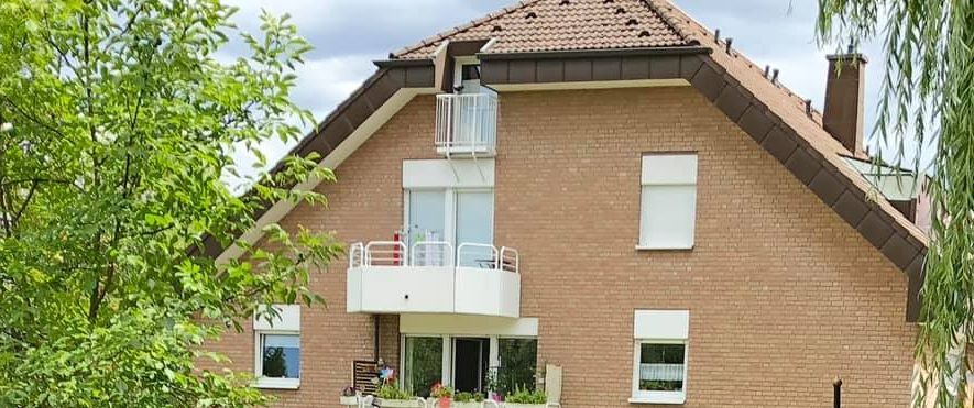 د جرمني په بن ښار کې په افغان کونسلګرۍ کې نویو ودانیزو چارو سیمه ییز خلک را پارولي