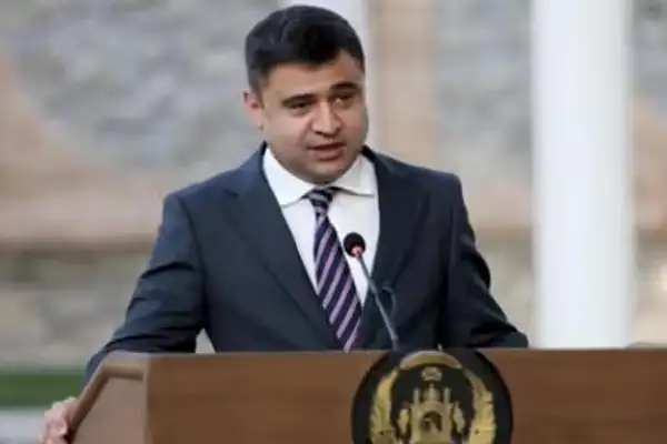 فضلي: پاکستان افراطي مدرسې پاللې خو افغان محصلین ګواښ ګڼي