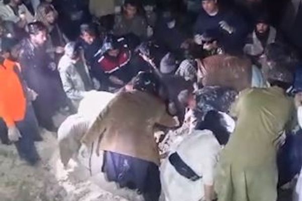 په کابل کې د شوې زلزلې له امله د مړو شمېر ۸ ته ورسېد