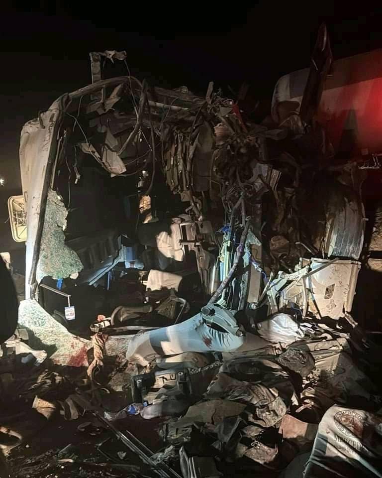 دو تصادف مرگبار ترافیکی در شاهراه کابل- قندهار 'ده‌ها کشته' بر جای گذاشت