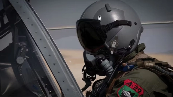 Afghan Pilots Face Peril As US Resettlement Stalls, Pakistan Plans Deportations