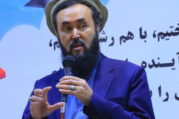 مسؤول في طالبان يُبدي قلقه من هيمنة سرديات "غير طالبانية" على المجتمع