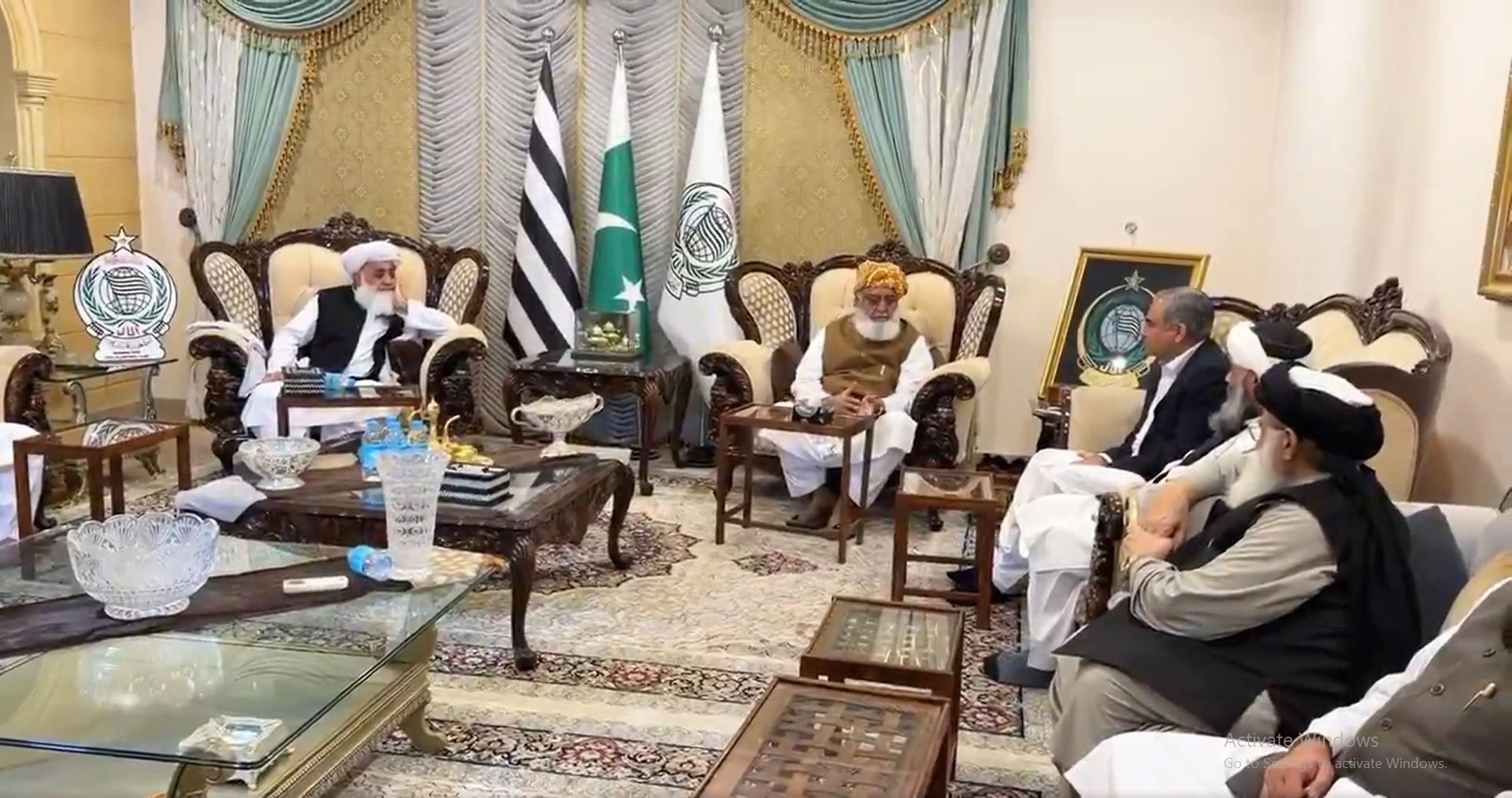 په پاکستان کې د جمعیت علمای اسلام د جمعې ورځې لپاره پلان شوی لاریون وځنډول شو