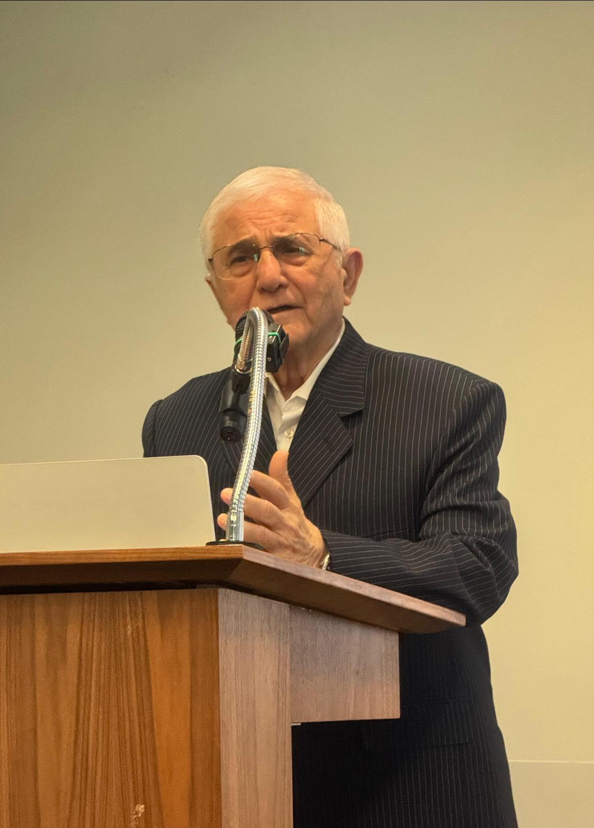 عبدالباري جهاني: تاسي د لوی افغانستان نارې وهئ، پنجابیان د لوی پاکستان د جوړولو نقشې جوړوي