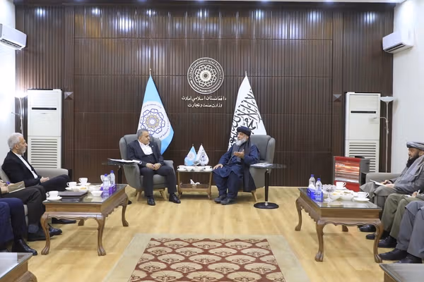 طالبانو له ایران څخه د تېلو او ګازو د بیو د کمولو او د ټرانزیټي اسانتیاوو غوښتنه وکړه