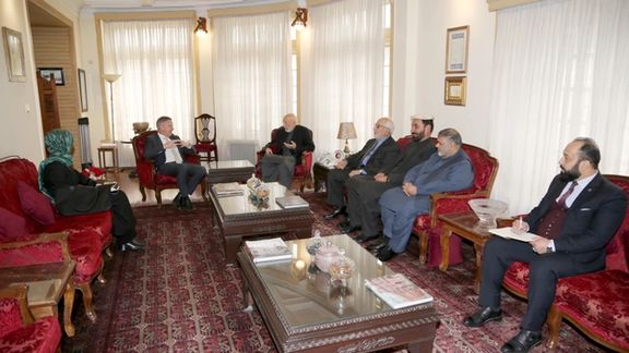 حامد کرزي بیا افغان نجونو ته د ښوونځیو او پوهنتونونو د پرانیستو غوښتنه وکړه