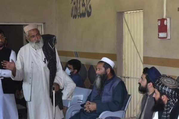 د طالبانو سفارت یوه پلاوي په خیبر پښتونخوا کې د افغان کډوالو وضعیت له نږدې کتلی