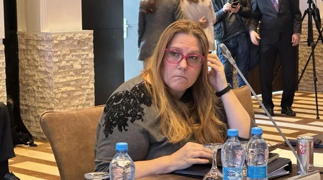 د امریکا سفارت شارژدافیره: د طالبانو د مشر وروستۍ پرېکړه په هېڅ کولتور کې د دفاع وړ نه ده