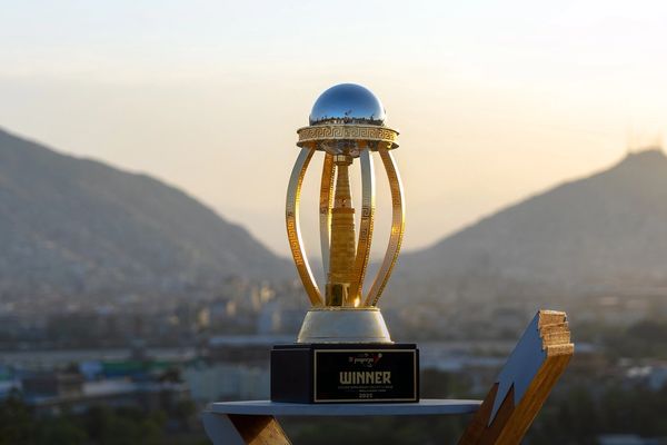شپږیزه لیګ: په لومړۍ ورځ امونهنګان د بست ساتونکو او مس عینک د سپين غر په وړاندي لوبېږي