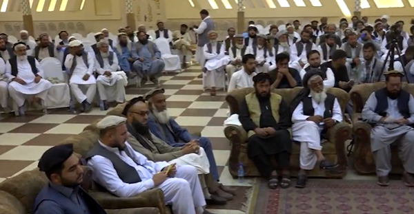 نشست بزرگان قومی در ننگرهار: جهان جلو بدرفتاری پولیس پاکستان با مهاجران افغان را بگیرد