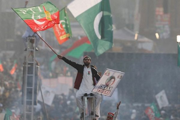 د پاکستان تحریک انصاف ګوند د سراسري لاریونونو لپاره پراخ چمتووالی پیل کړی