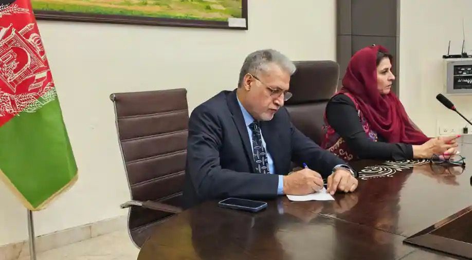 ذکیه وردګ: موږ د افغانستان د اسلامي جمهوریت تر بېرغ لاندې کار کوو