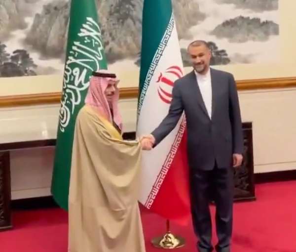 وزیران امور خارجه ایران و عربستان در بیجینگ دیدار کردند