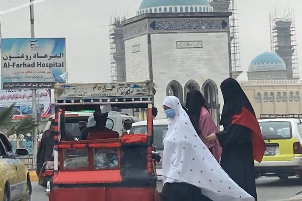 د مارچ ۸مه په داسې حال کې نمانځل کېږي چې افغان ښځې له بېساري درد او بېعدالتۍ سره مخ دي