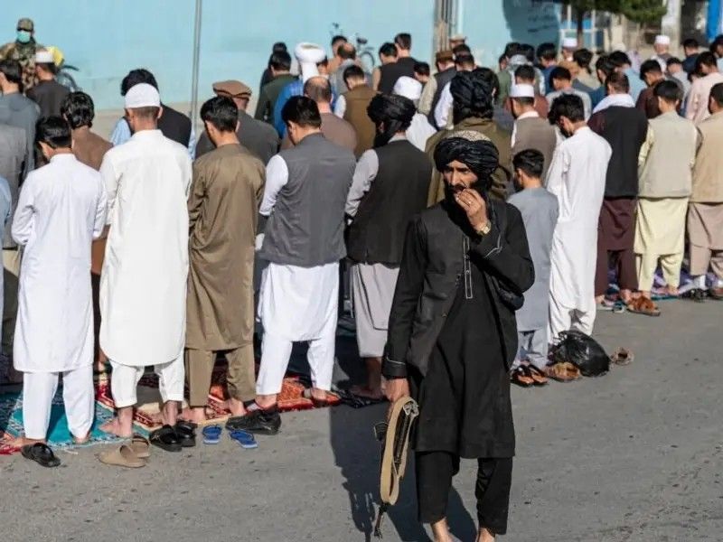 باشندگان ننگرهار: طالبان از مردم خواسته تا در امور مساجد و ملاها دخالت نکنند 