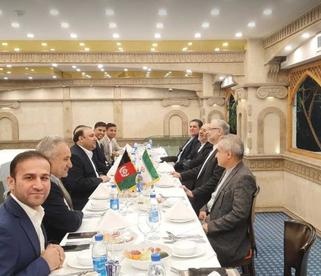 Iran Foreign Ministry Hosts Former Afghan Diplomats After Handover of Embassy to Taliban