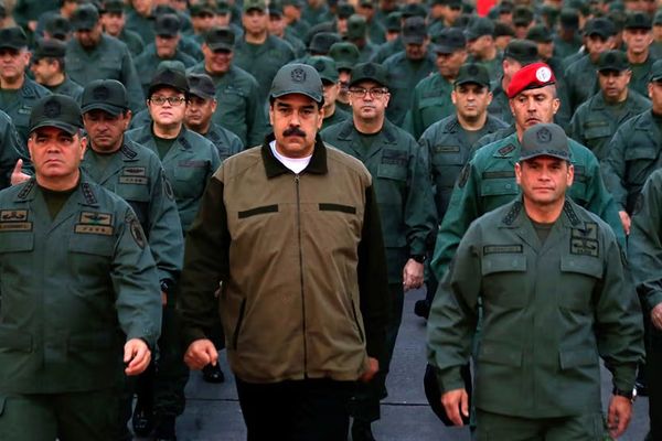 رویټرز: امریکا په ونزویلا کې د عملیاتو نوی پړاو پیلوي