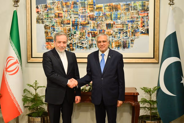 پاکستان از پیشنهاد ایران برای میانجیگری گفتوگوها با طالبان استقبال کرد