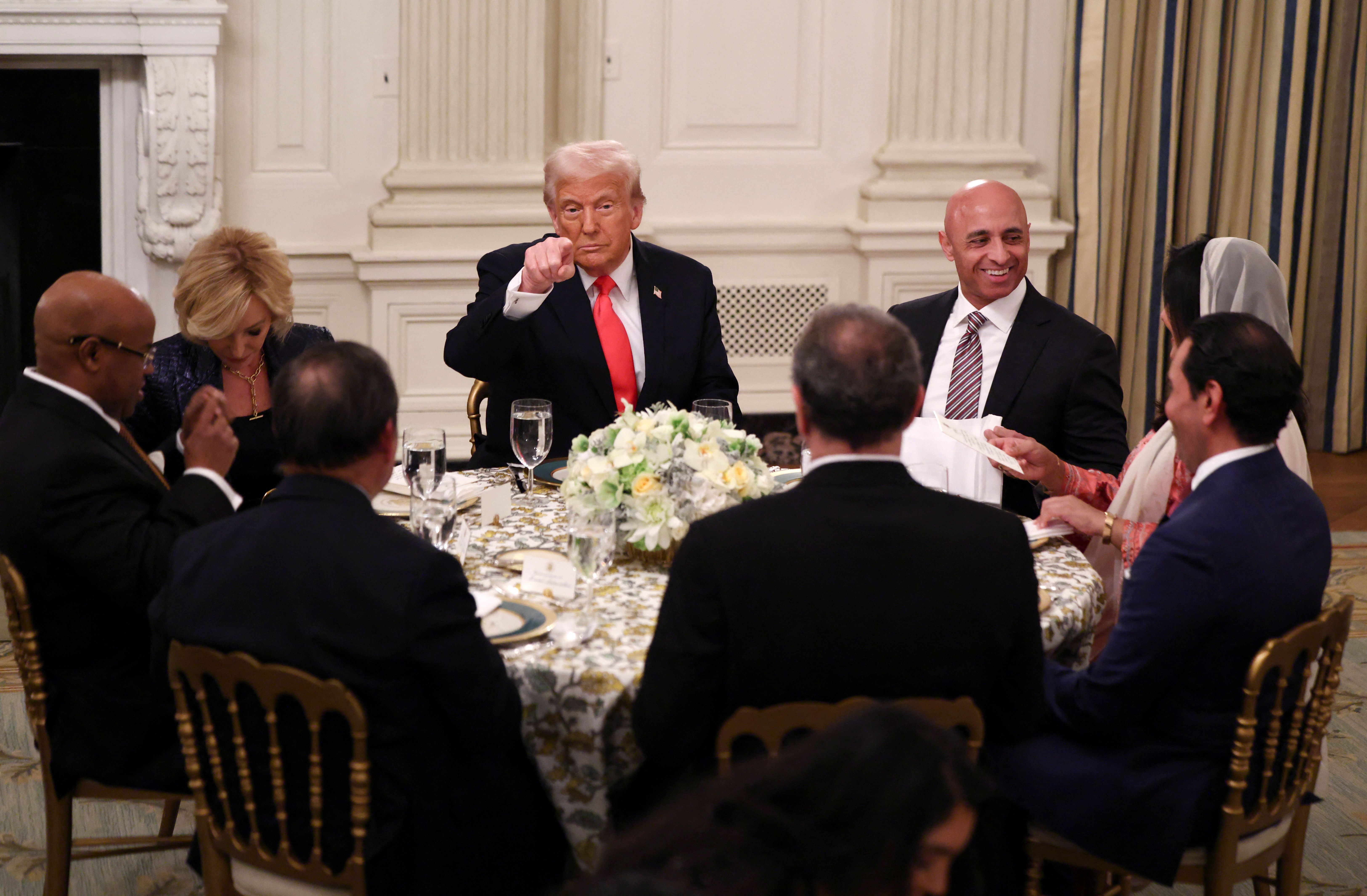 ترامپ در ضیافت افطار کاخ سفید بر تعهد امریکا برای ایجاد صلح در خاورمیانه تاکید کرد