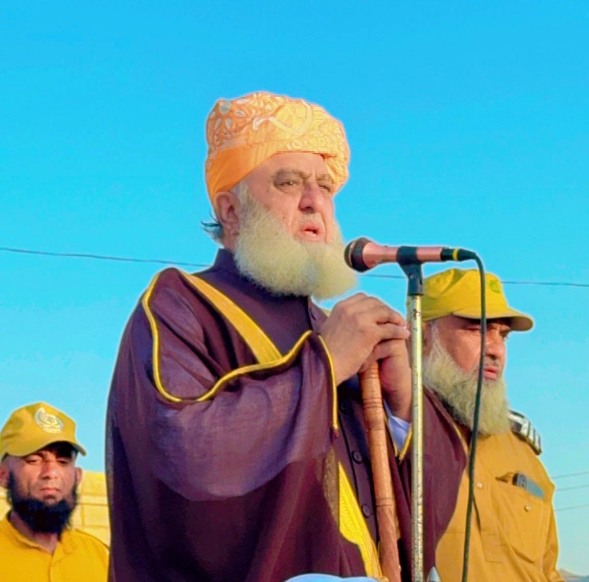 رهبر جمعیت علمای پاکستان: تا چند ماه دیگر امارت اسلامی در خیبرپختونخوا حاکم می‌شود