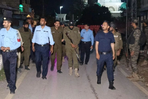 الشرطة الباكستانية تعتقل 56 مشتبهاً في عملية أمنية بينهم 20 أفغانياً